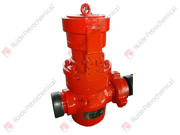 Hydraulic plug valve